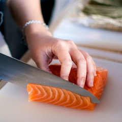 DANGER! Should You Toss Your Cutting Board?